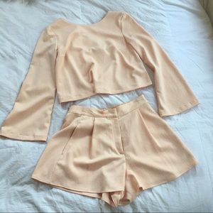 TOPSHOP | Two-piece: Blouse & High-rise Shorts